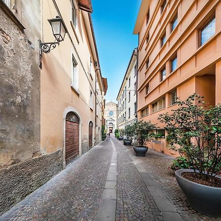 Il Lago Apartments By Wonderful Italy Salò Exterior foto