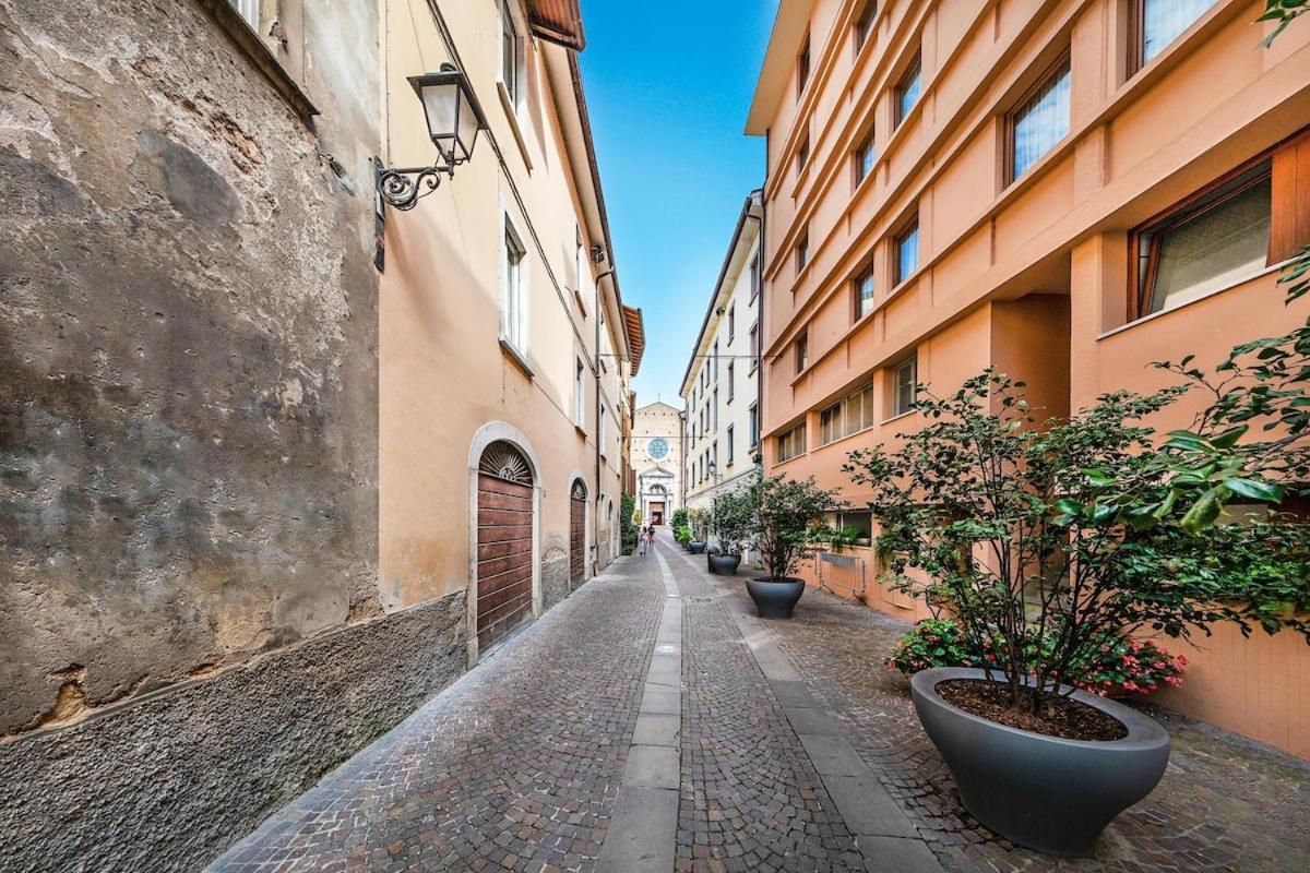 Il Lago Apartments By Wonderful Italy Salò Exterior foto